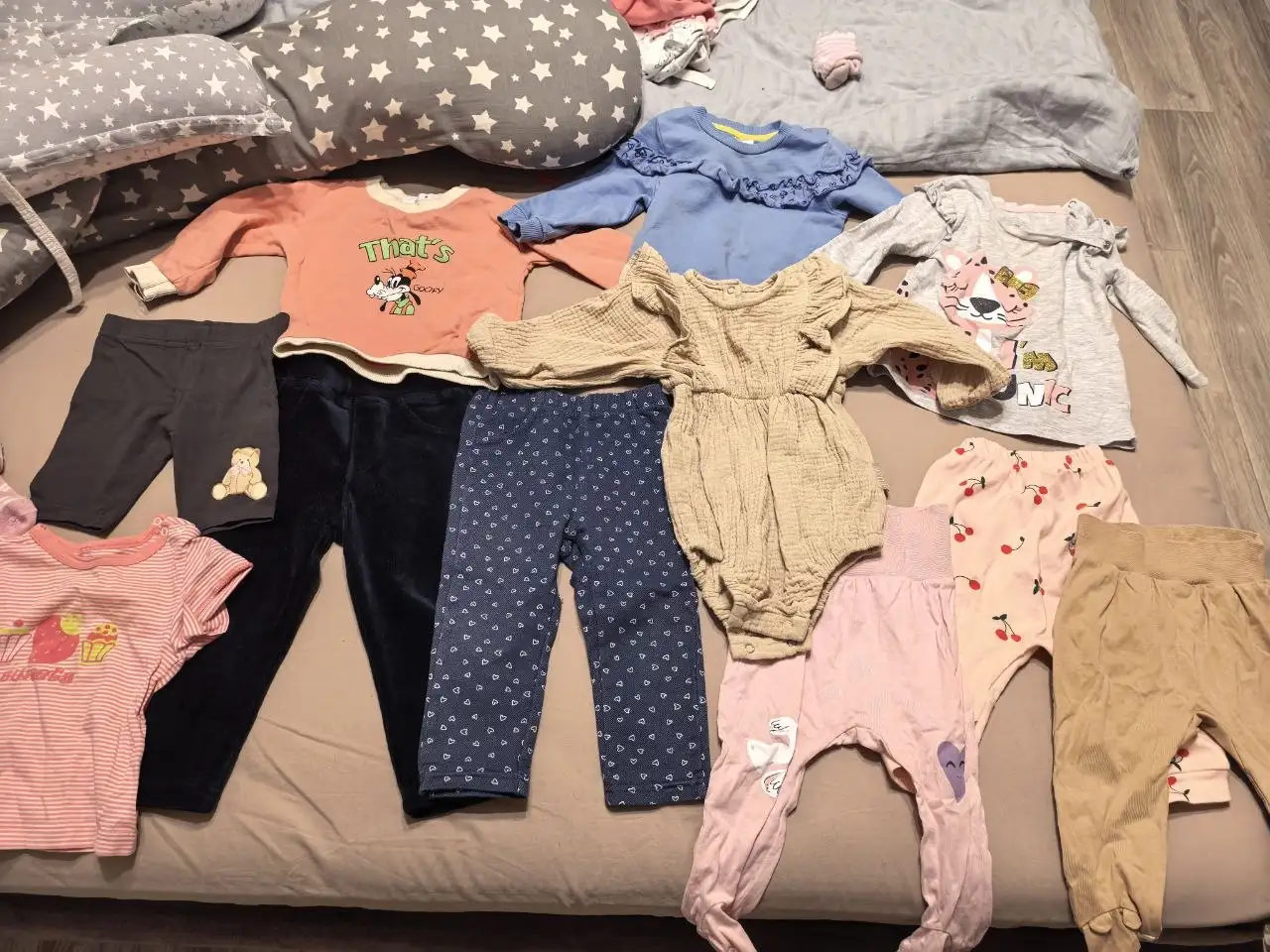 Пакеты вещей 56-72 размера - Барахолка в Томск