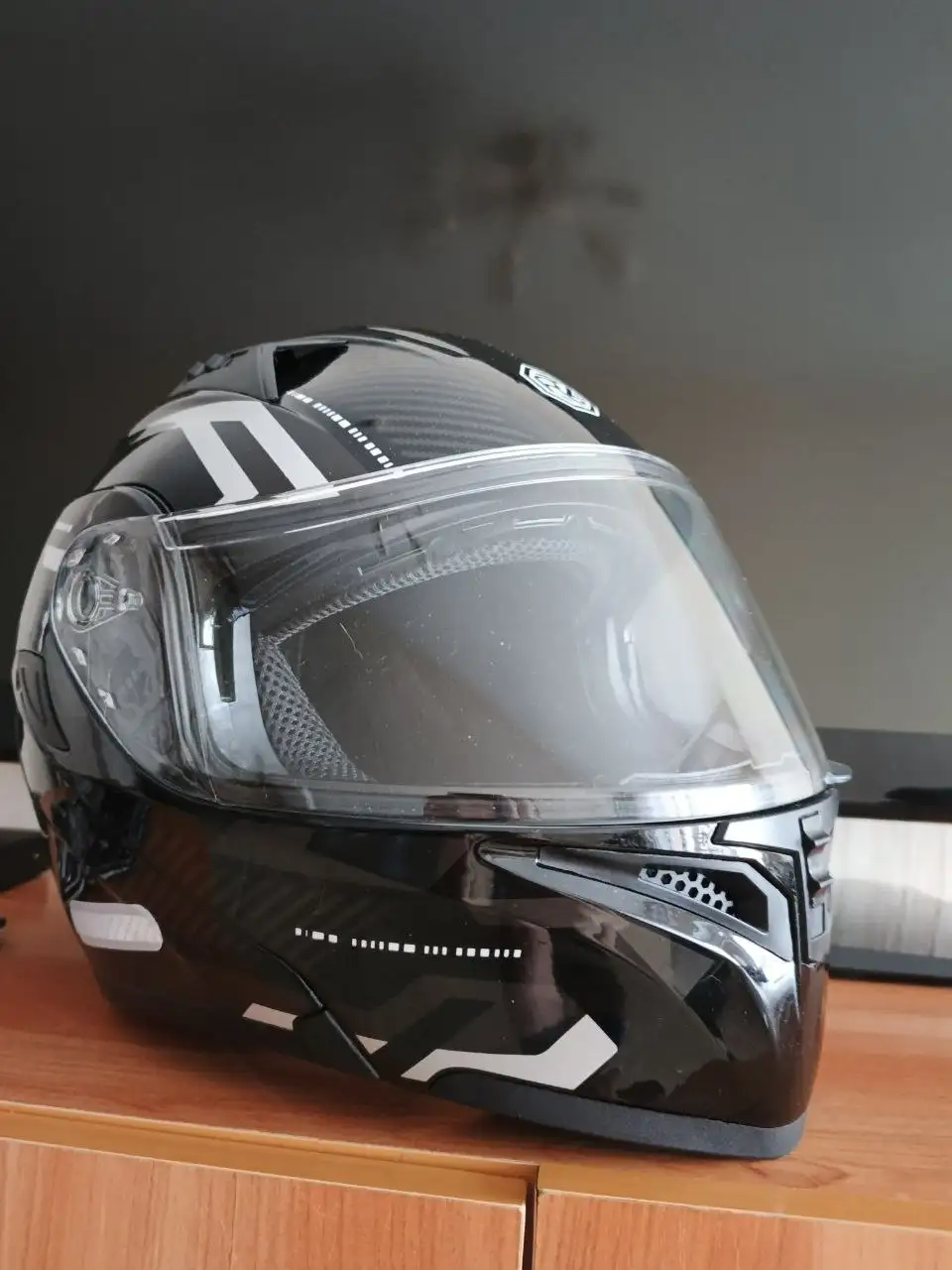 Продажа нового мотошлема с рабочей гарнитурой размер М - Барахолка в Томск