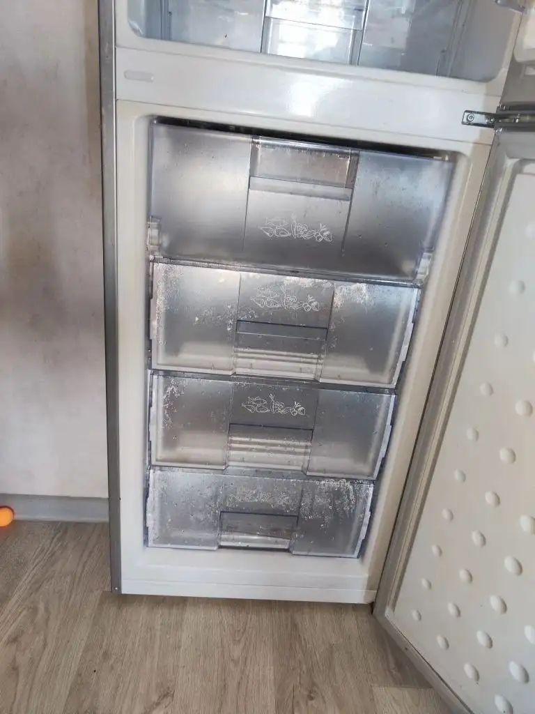 Продам холодильник Beko 2017 года - Бытовая техника (Барахолка) в Томск