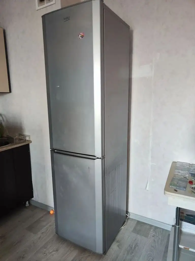 Продам холодильник Beko 2017 года - Бытовая техника (Барахолка) в Томск