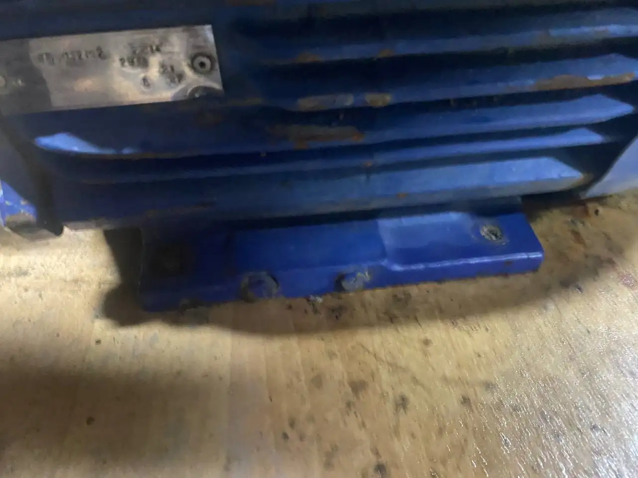 Продам электродвигатель 11 кВт 3000 оборотов - Барахолка в Томск