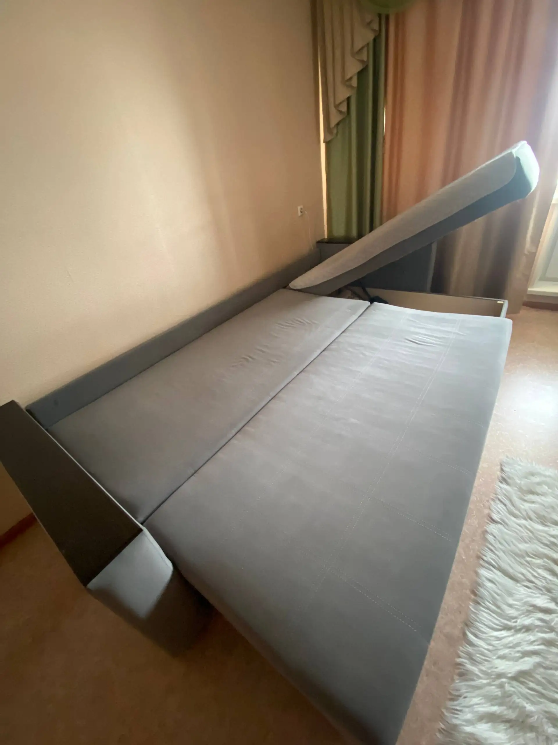 Продам угловой диван с местом для хранения - Мебель (Для дома и дачи) в Томск