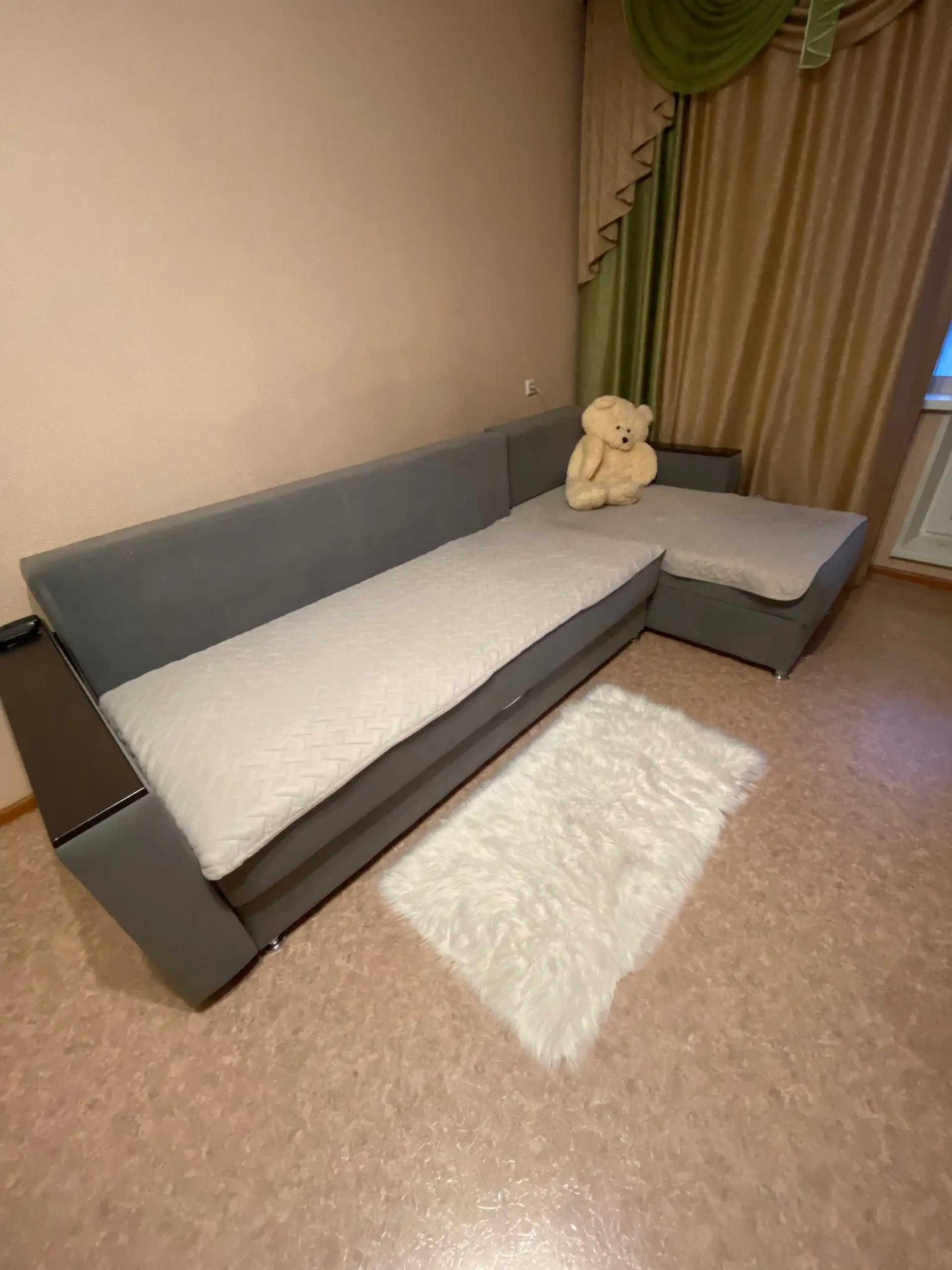 Продам угловой диван с местом для хранения - Мебель (Для дома и дачи) в Томск