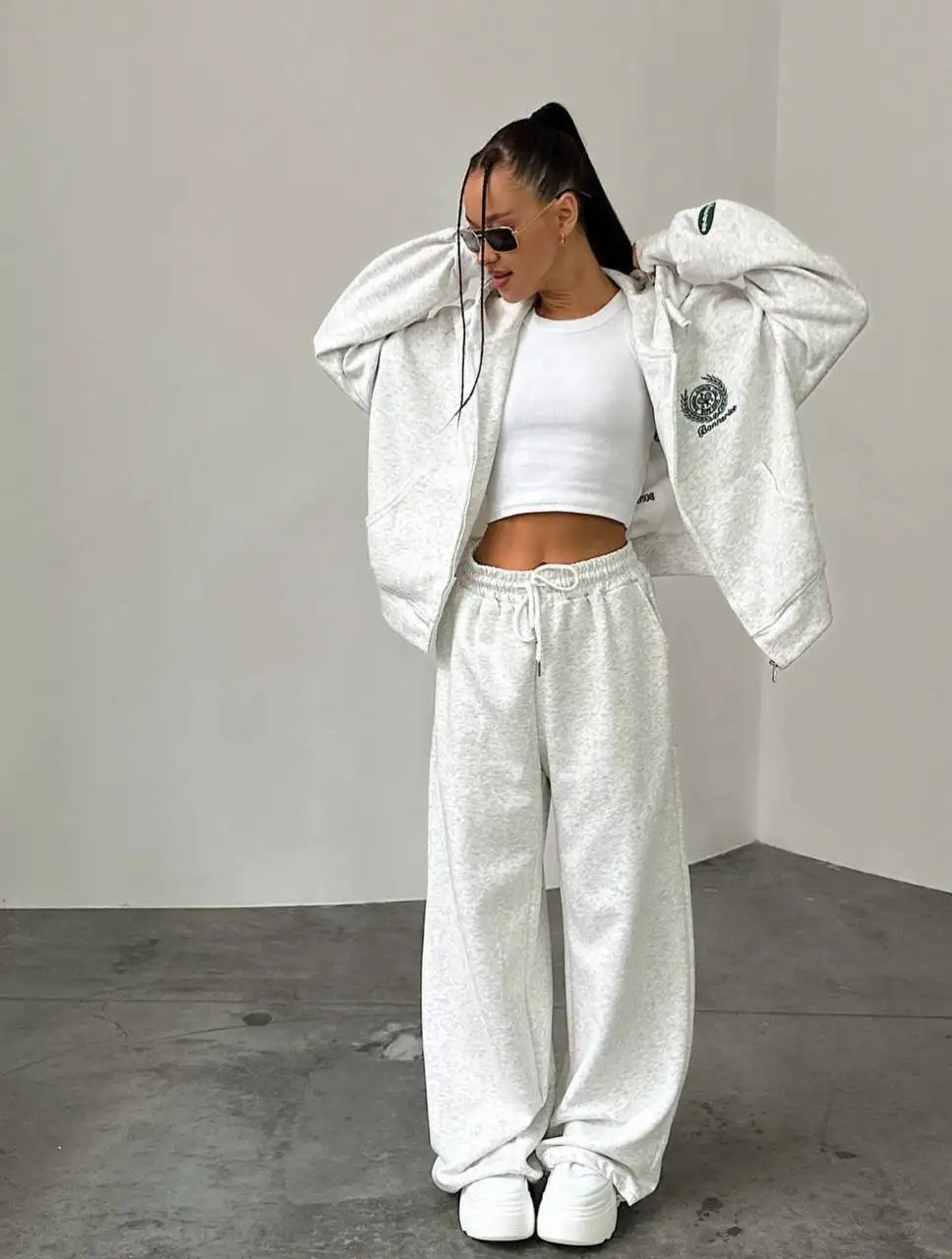 Спортивный костюм из Кореи размер 48-50 - Спортивная одежда (Одежда) в Томск