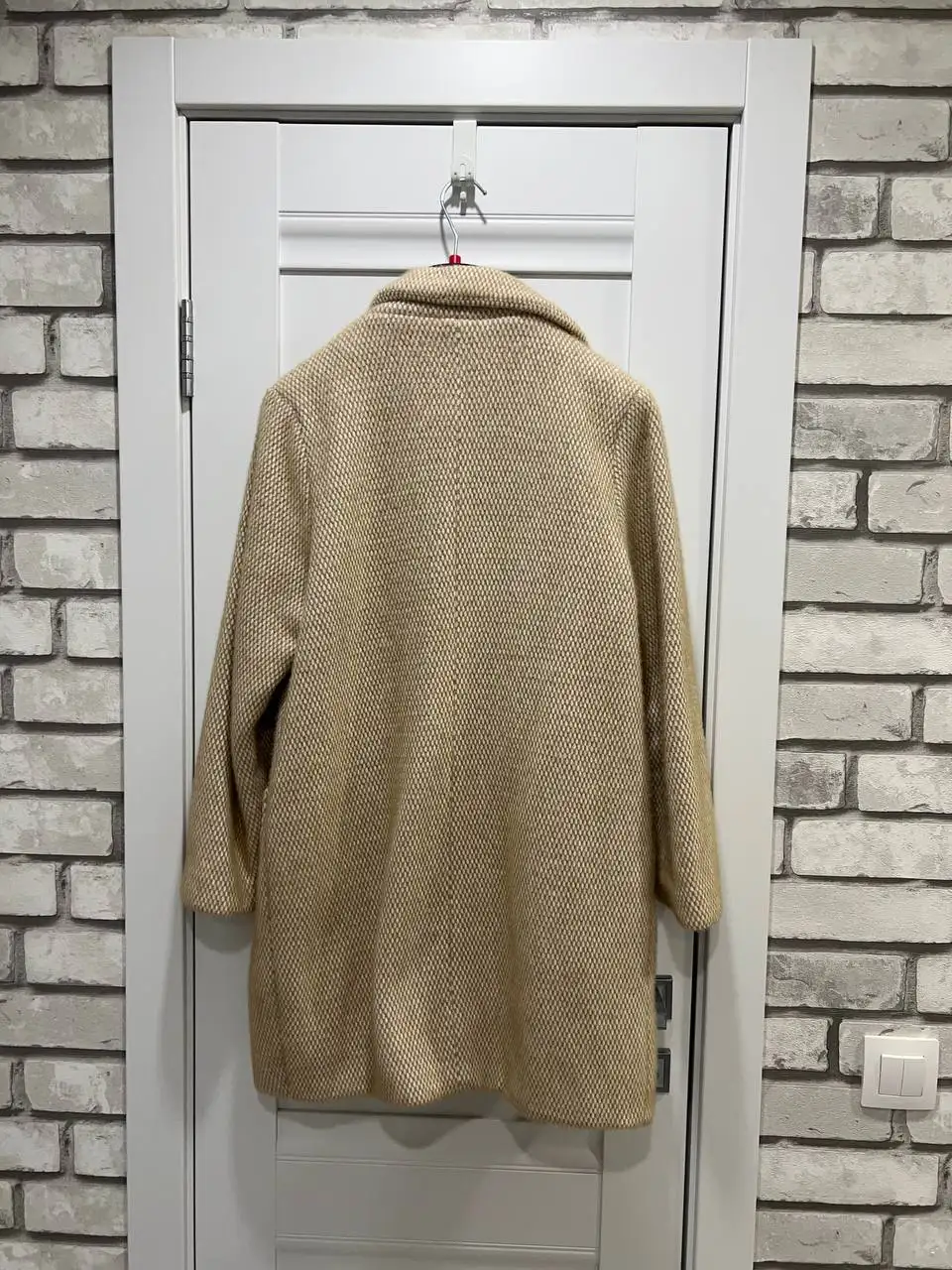 Пальто пушистое мягкое размер 46 - Пальто (Одежда) в Томск