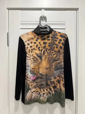 Джемпер водолазка с леопардовым принтом от дизайнера Светланы Зотовой - Свитшоты в Томск