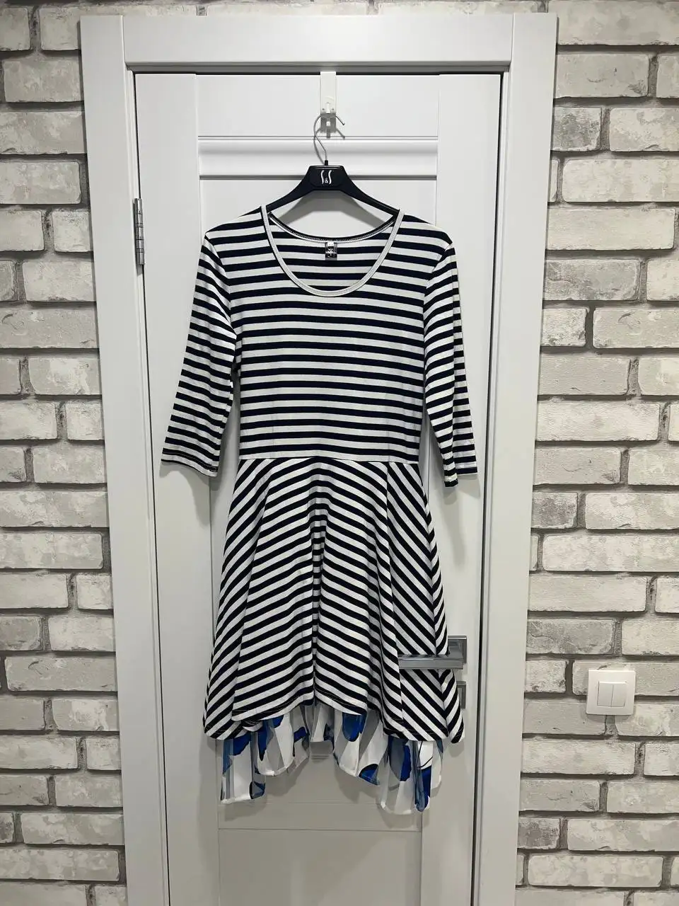 Платье в полоску трикотажное - Женская одежда (Одежда) в Томск