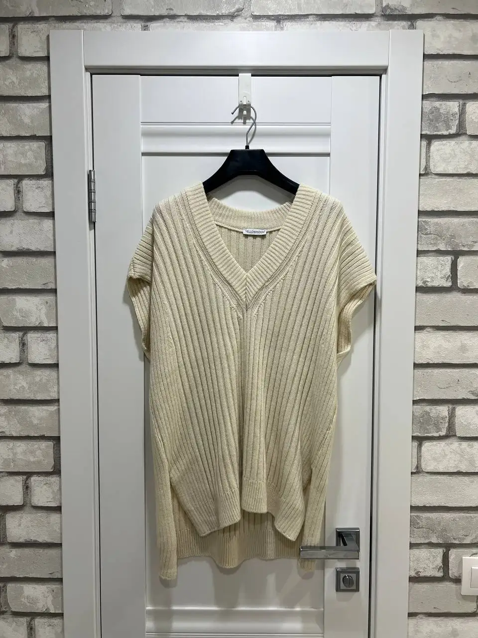 Жилет новый молочного цвета оверсайз - Верхняя одежда (Одежда) в Томск