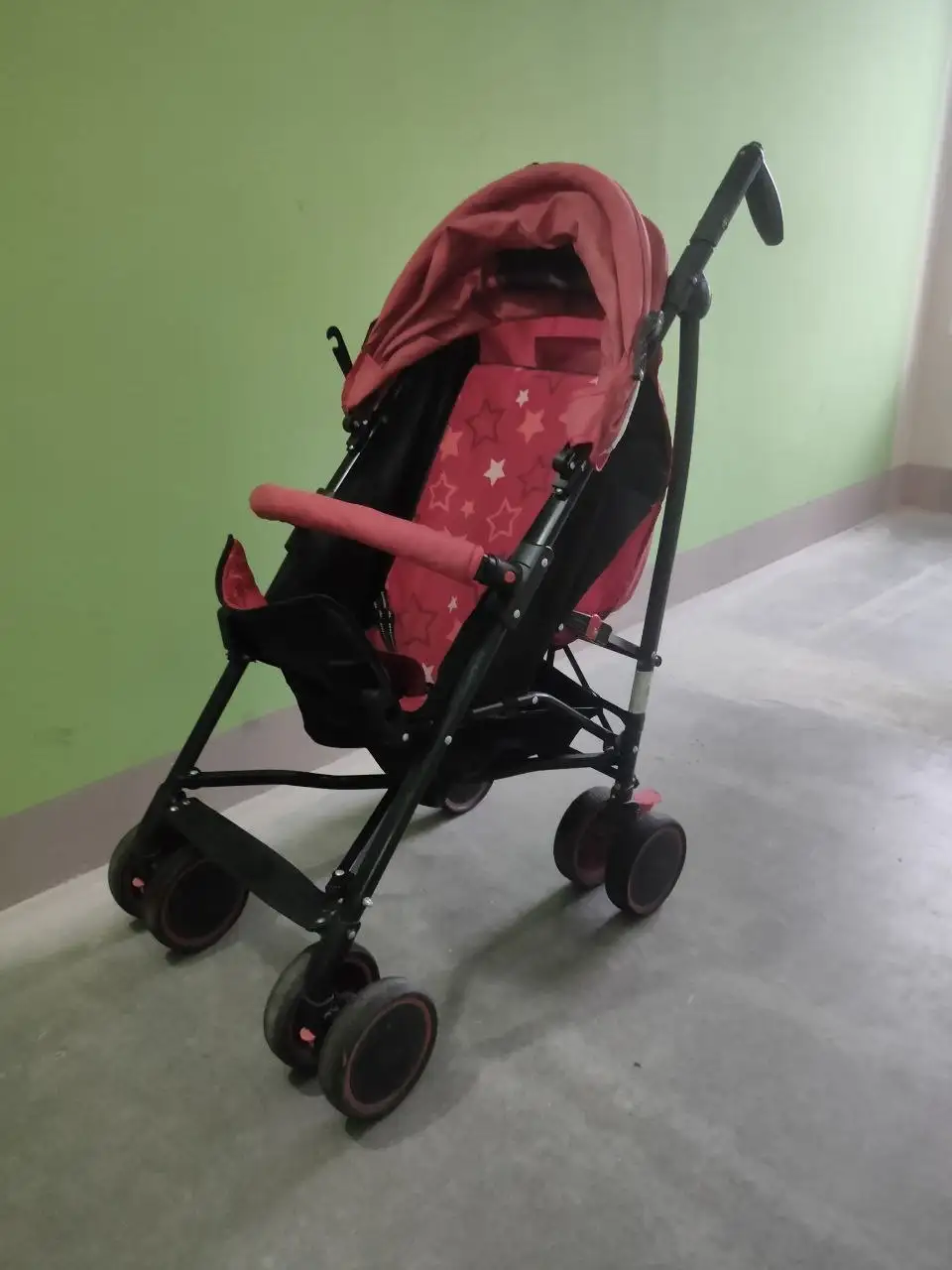 Продам прогулочную коляску - Коляски (Товары для детей) в Северск