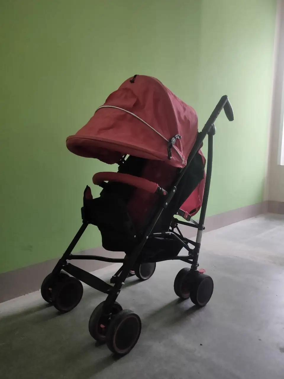 Продам прогулочную коляску - Коляски (Товары для детей) в Северск