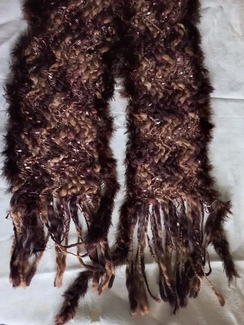 Дизайнерский шарф с мехом и бахромой - Спортивная одежда в Томск