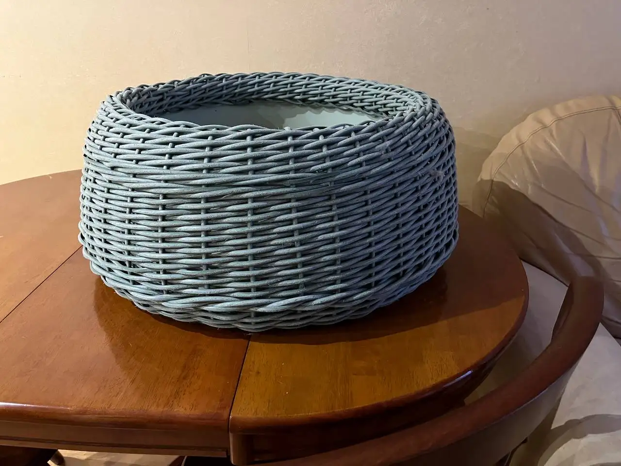 Продам юбку под елку из ротанга - Новогодние украшения (Для дома и дачи) в Томск