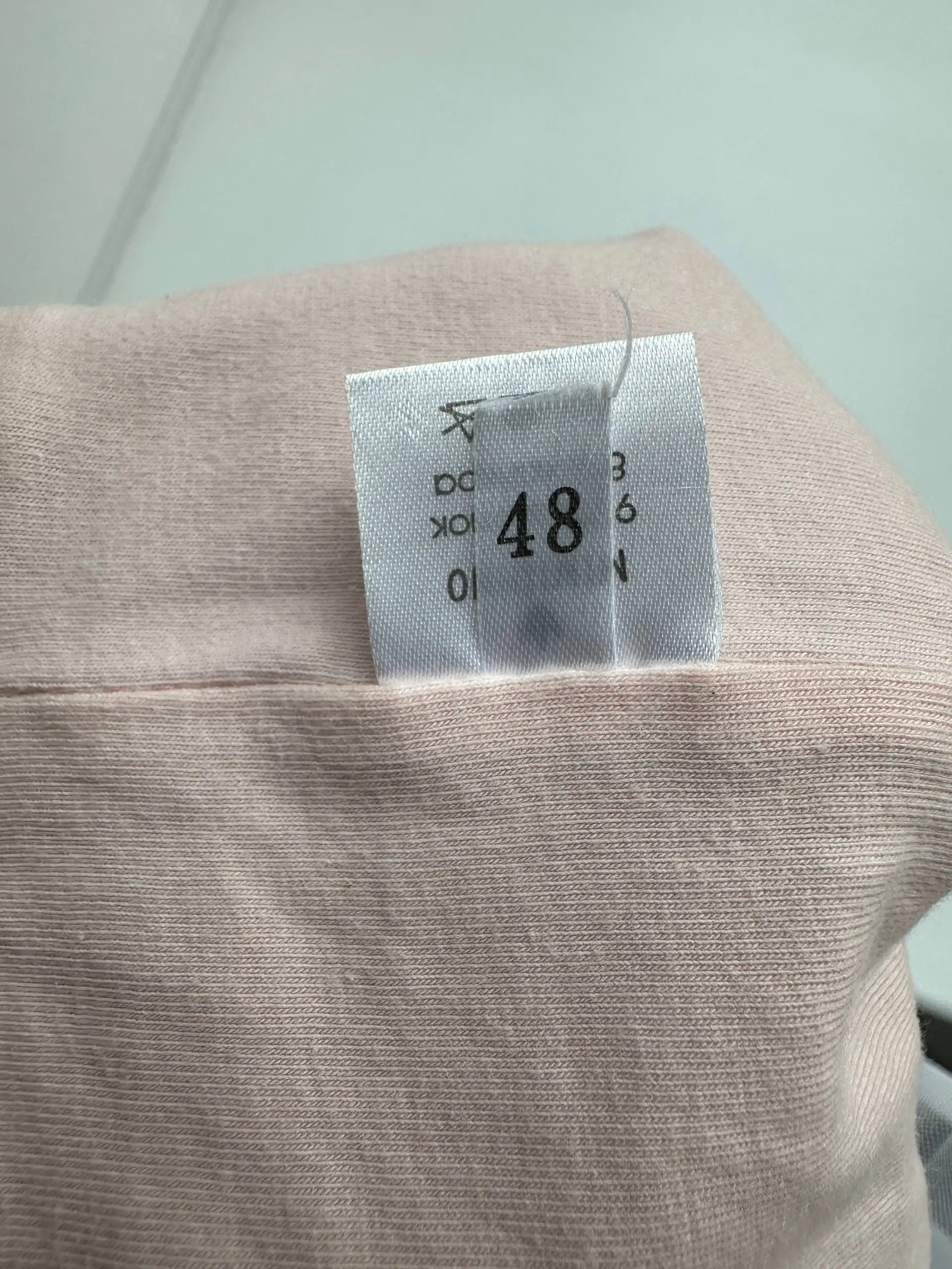 Шапка 100, Ботинки TOMBI 26,500 - Одежда в Томск