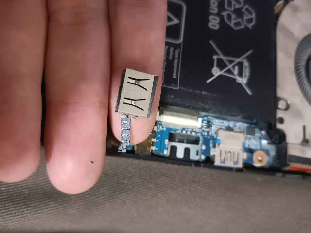 Ремонт и настройка компьютеров - Компьютерные услуги (Услуги) в Томск