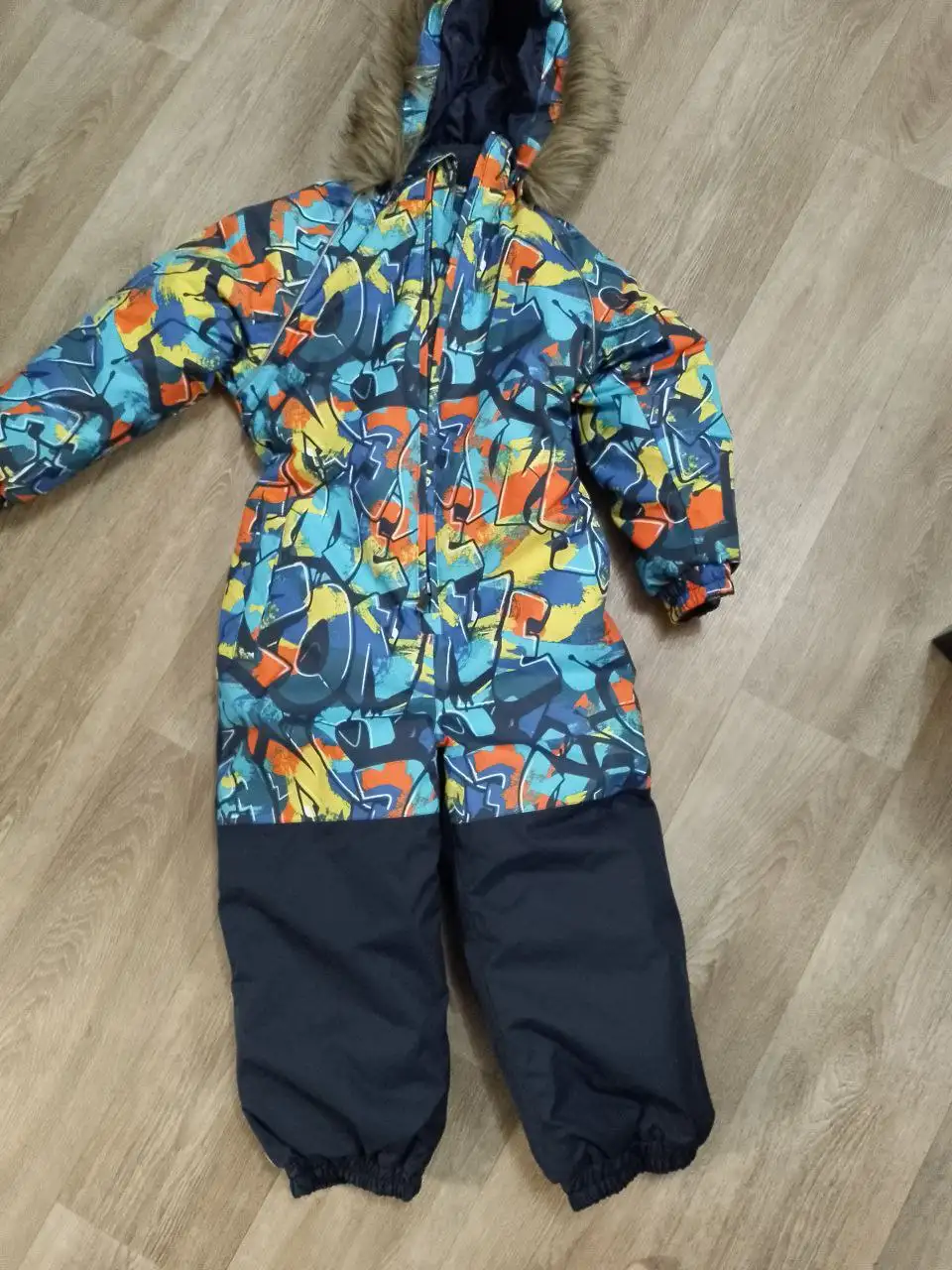 Продам новый зимний комбинезон Huppa р.110 - Зимняя одежда (Товары для детей) в Томск