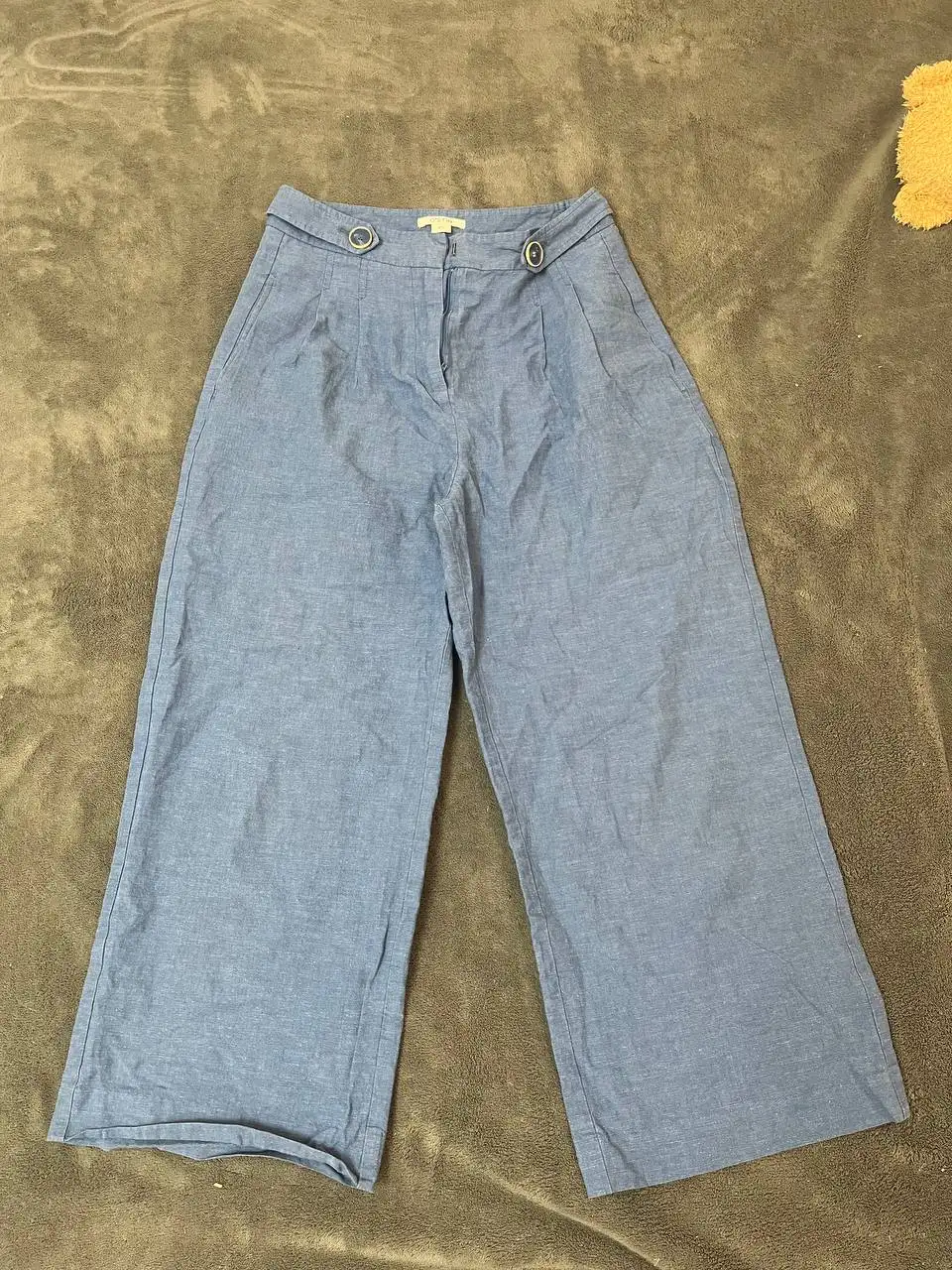Продам женские вещи 42-44 размера и костюмы - Женская одежда (Одежда) в Томск