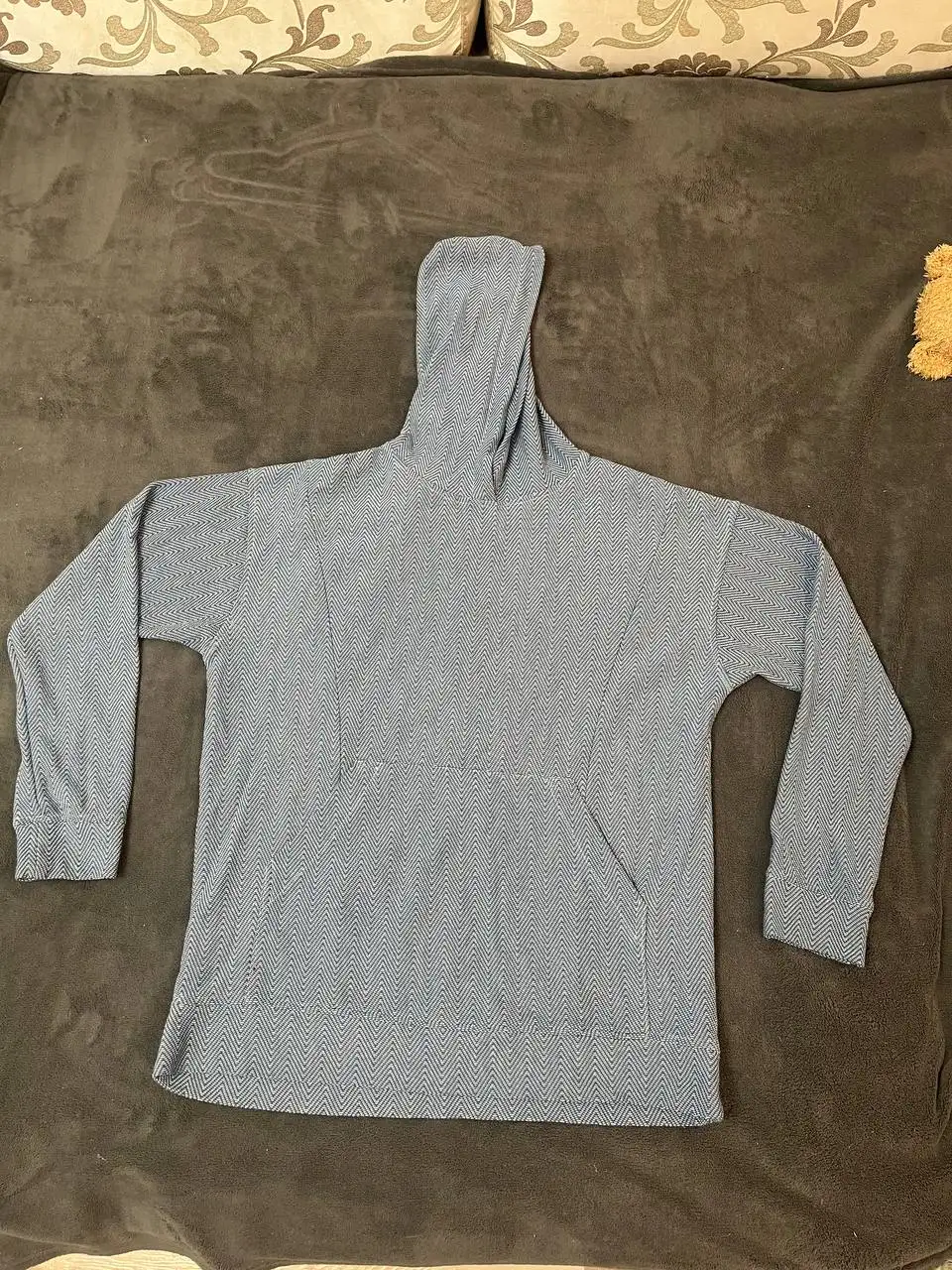 Продам женские вещи 42-44 размера и костюмы - Женская одежда (Одежда) в Томск