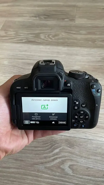 Фотоаппарат Canon 800d - Часы в Томск