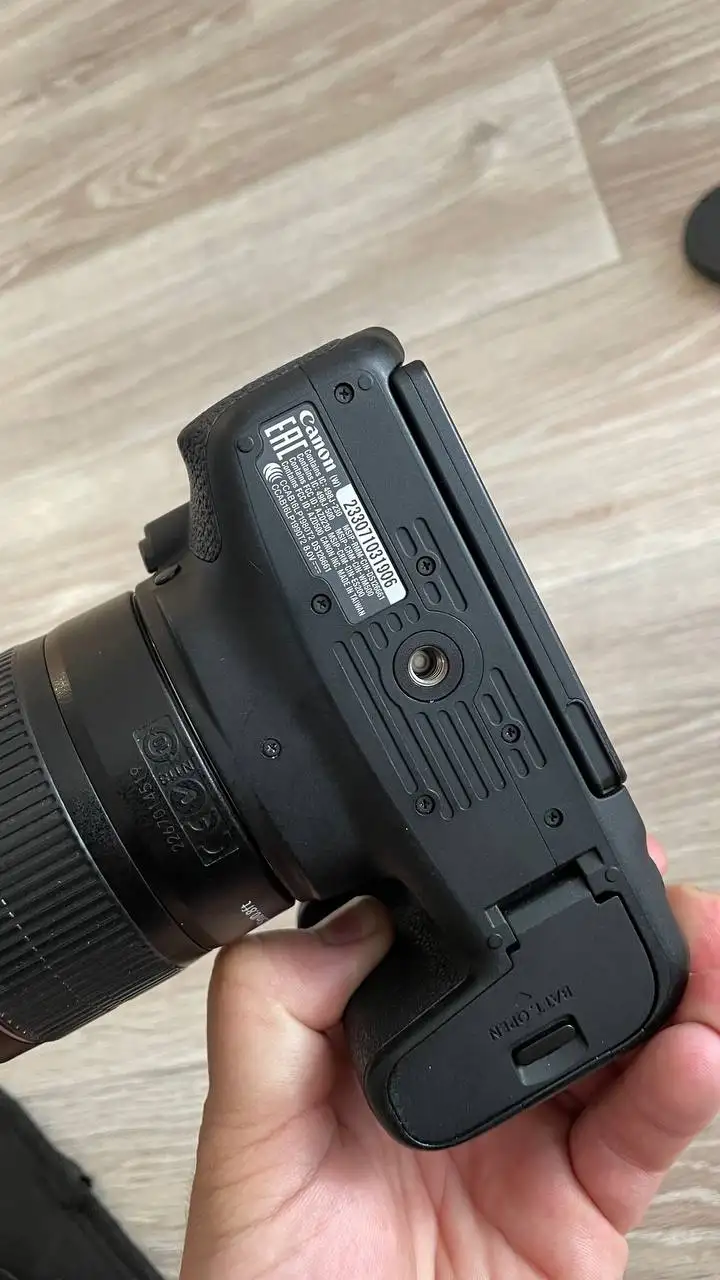 Фотоаппарат Canon 800d - Фото и видео (Электроника) в Томск