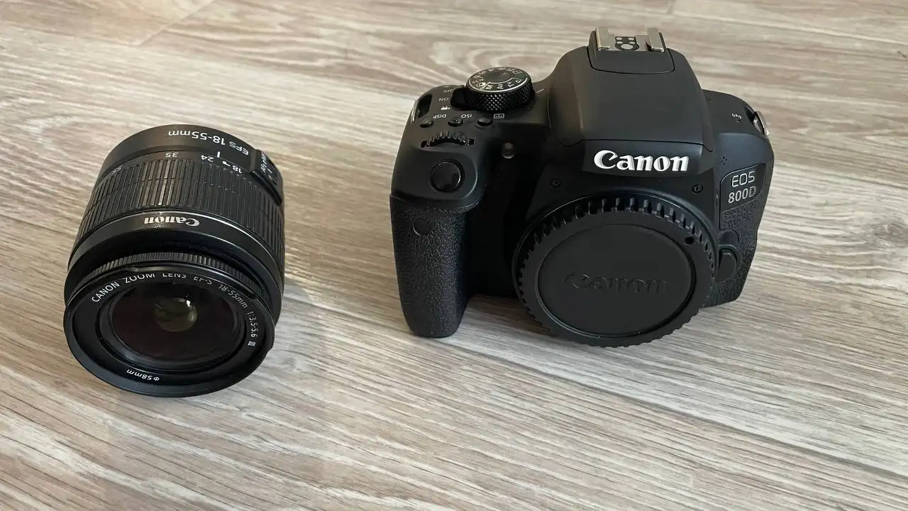 Фотоаппарат Canon 800d - Фото и видео (Электроника) в Томск