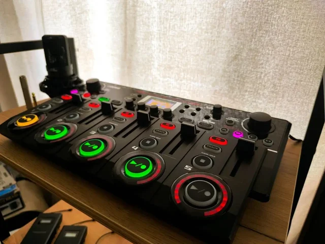 BOSS RC-505mkII луп-станция в идеальном состоянии с алюминиевым кейсом - Электроника в Томск