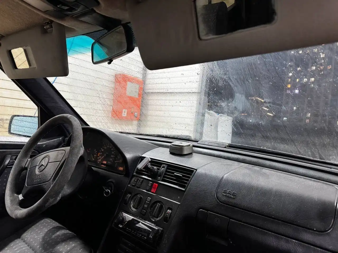 Продажа автомобиля ВАЗ 2102 1993 года