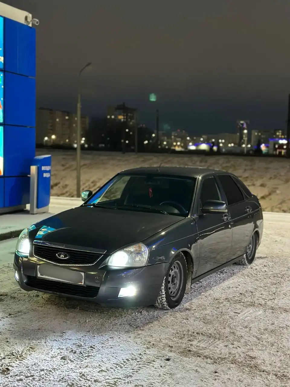 Продам Lada Priora 2 2014 года в максимальной комплектации