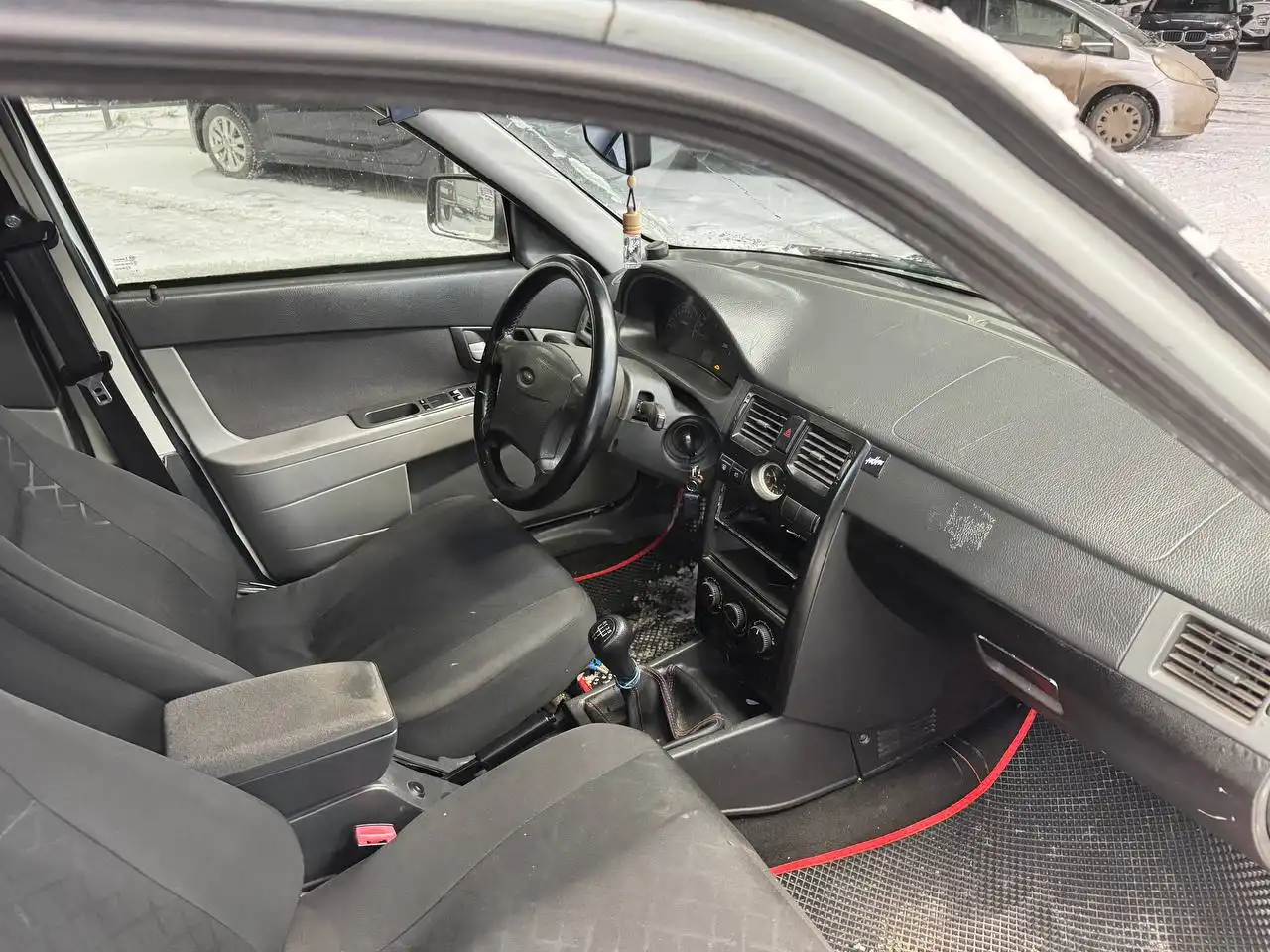 Продажа автомобиля Лада Приора 2010 года