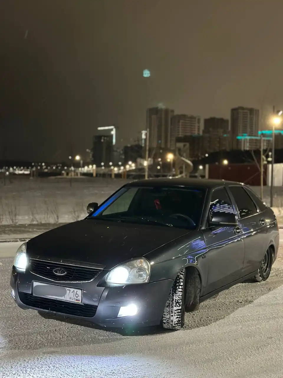 Продам Lada Priora 2 2014 года в максимальной комплектации