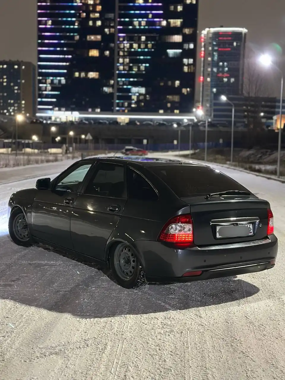 Продам Lada Priora 2 2014 года в максимальной комплектации