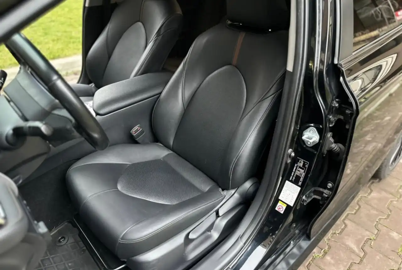 Продажа Toyota Camry 2018