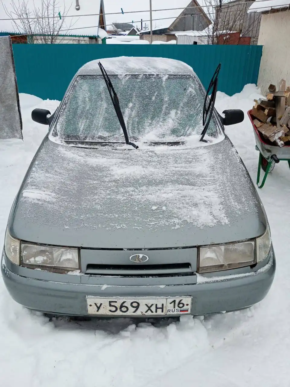 ВАЗ 2106 2006 года на ходу, дно переварен, стаканы целые