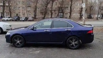 Продается Honda Accord 2005 года, 2.0 литра, механика