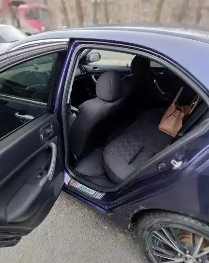 Продается Honda Accord 2005 года, 2.0 литра, механика