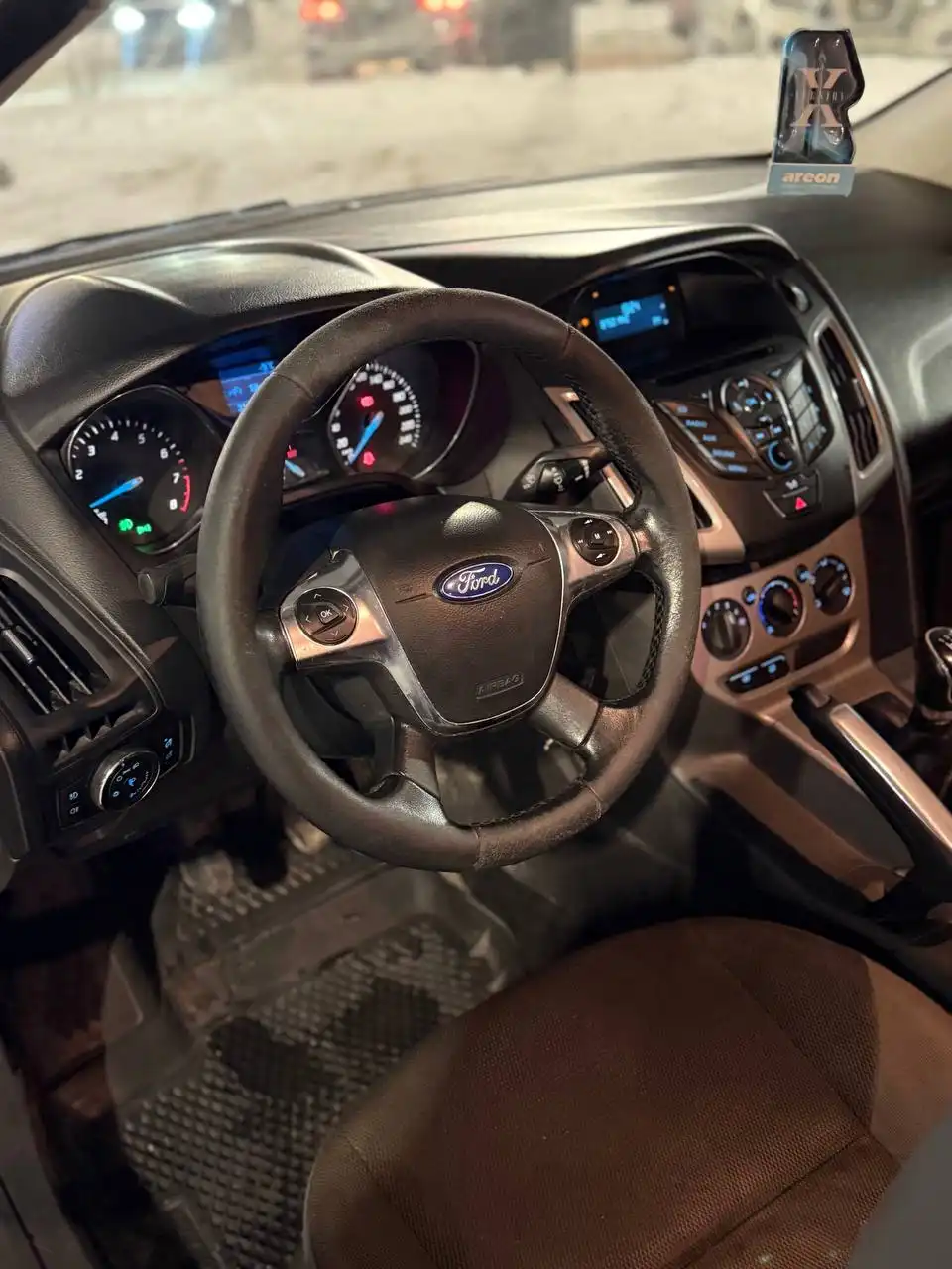 Ford Focus 2013 1.6 механика