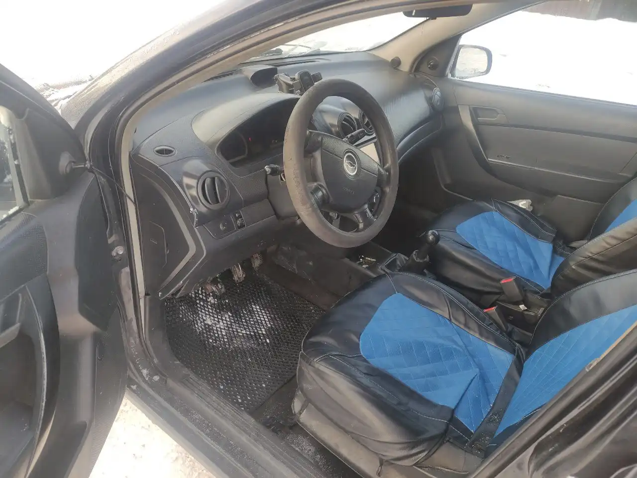 Продается Chevrolet Aveo 2010 года в хорошем состоянии