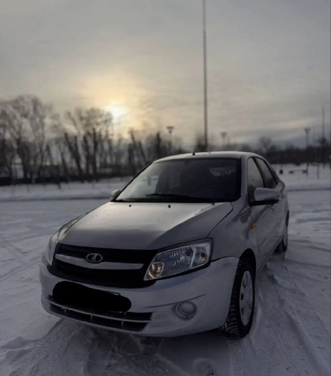 Продажа автомобиля Lada Granta 2015 года с кондиционером