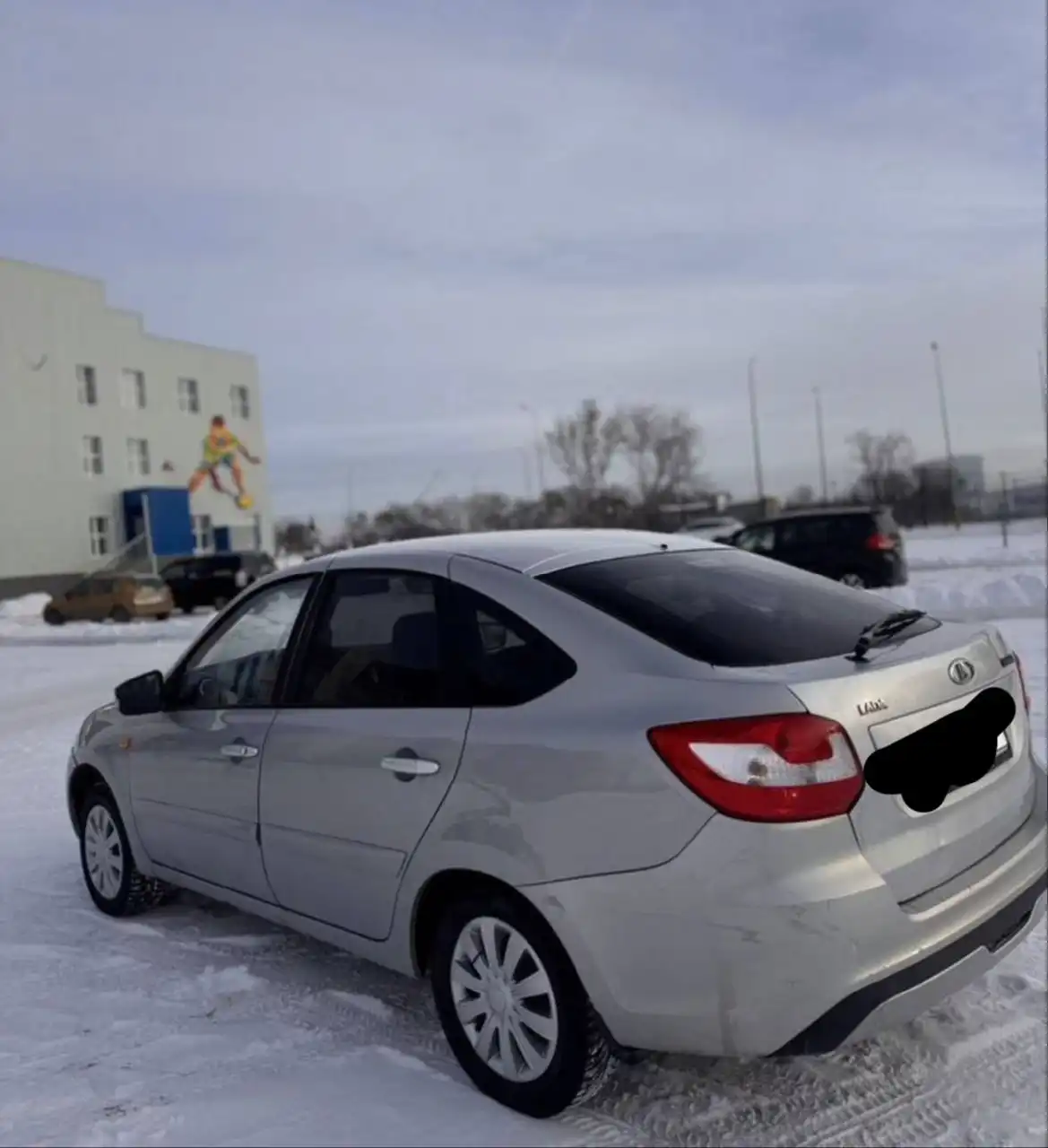 Продажа автомобиля Lada Granta 2015 года с кондиционером