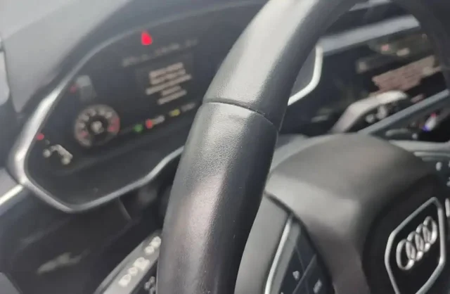 Audi Q3 2021 S-Line бензин 2л - Госномера в Казань