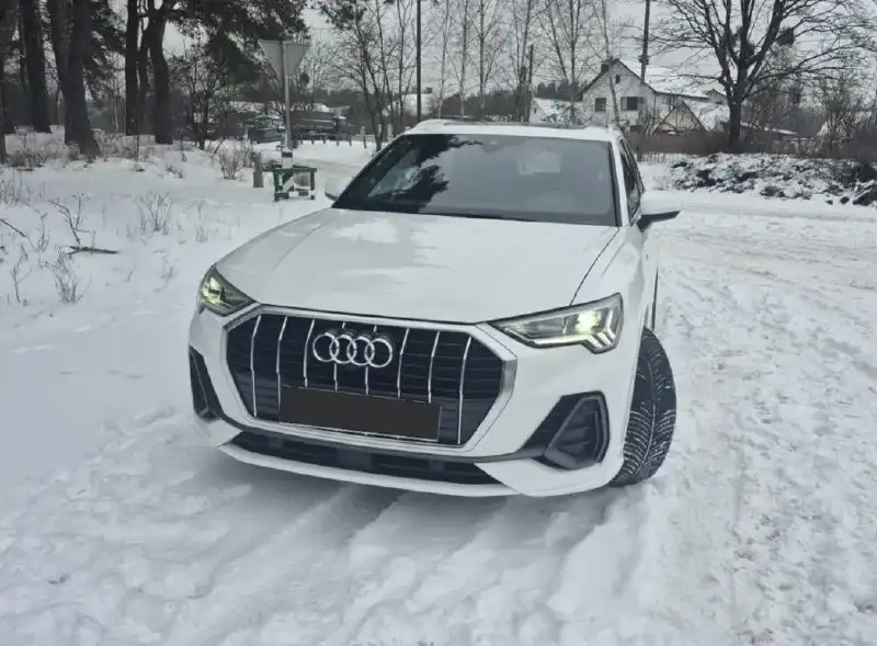 Audi Q3 2021 S-Line бензин 2л - Легковые автомобили (Авто) в Казань