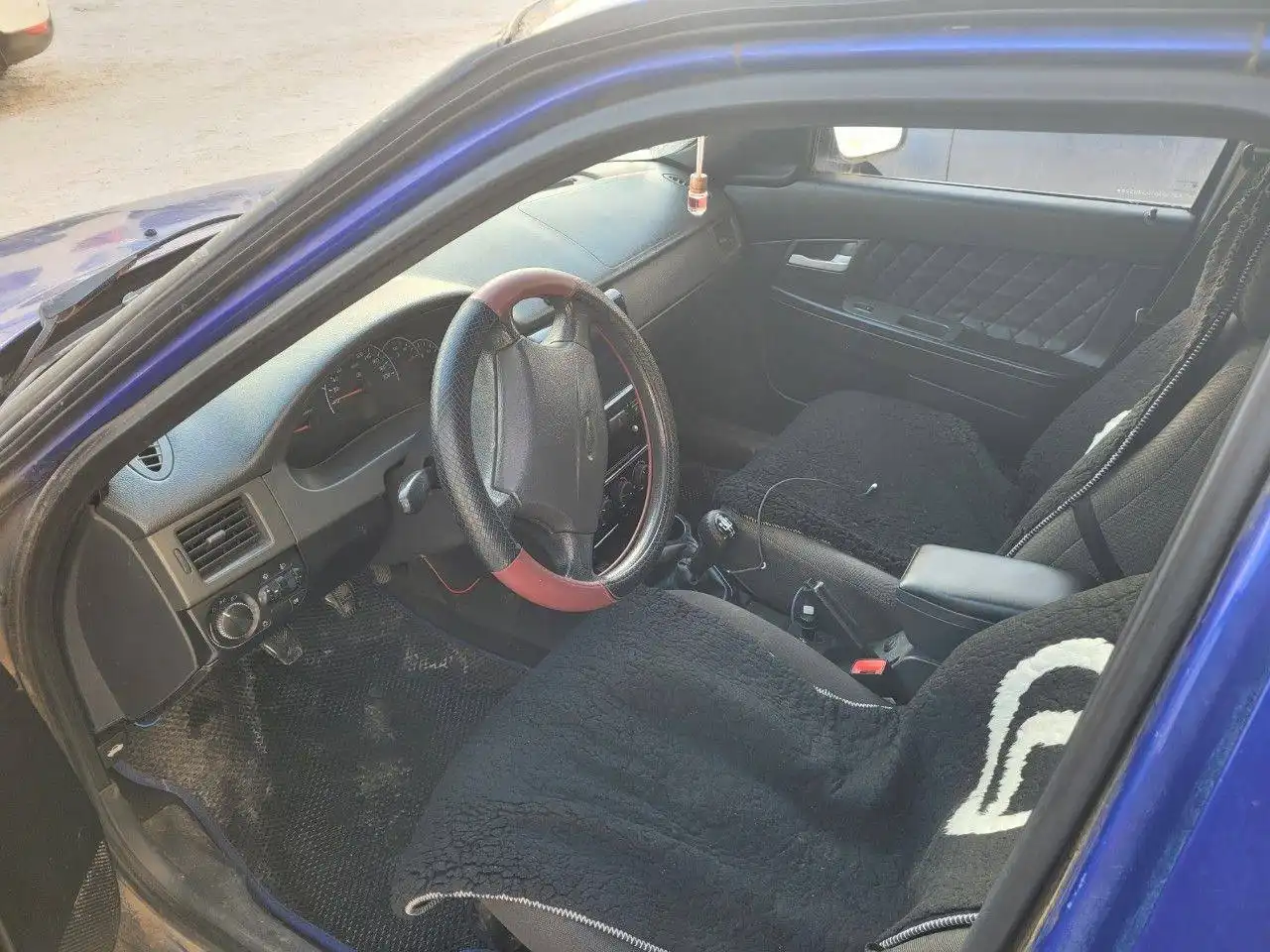 Продажа автомобиля Chevrolet Aveo 2010 года - Авто в Казань