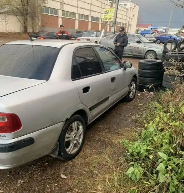 Каризма 2000 год - Легковые автомобили (Авто) в Стерлитамак