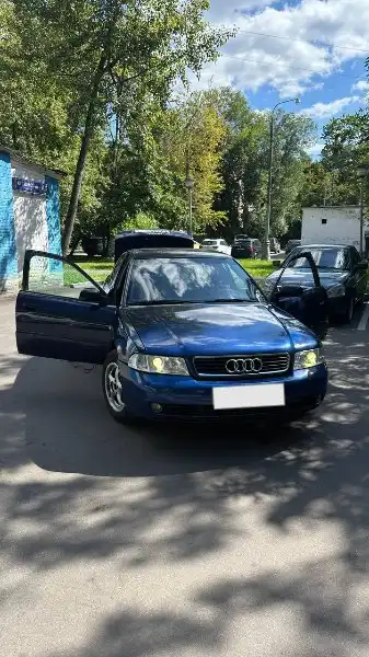 Audi A4 1 поколение (B5) [рестайлинг] 1999 - Авто в Москва