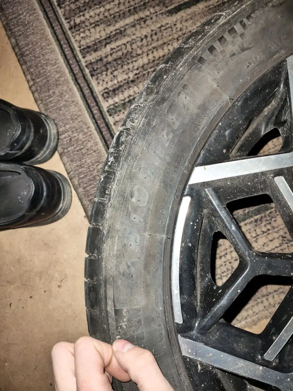 Резина и диски для Kia Cerato - Шины и диски (Запчасти) в Казань