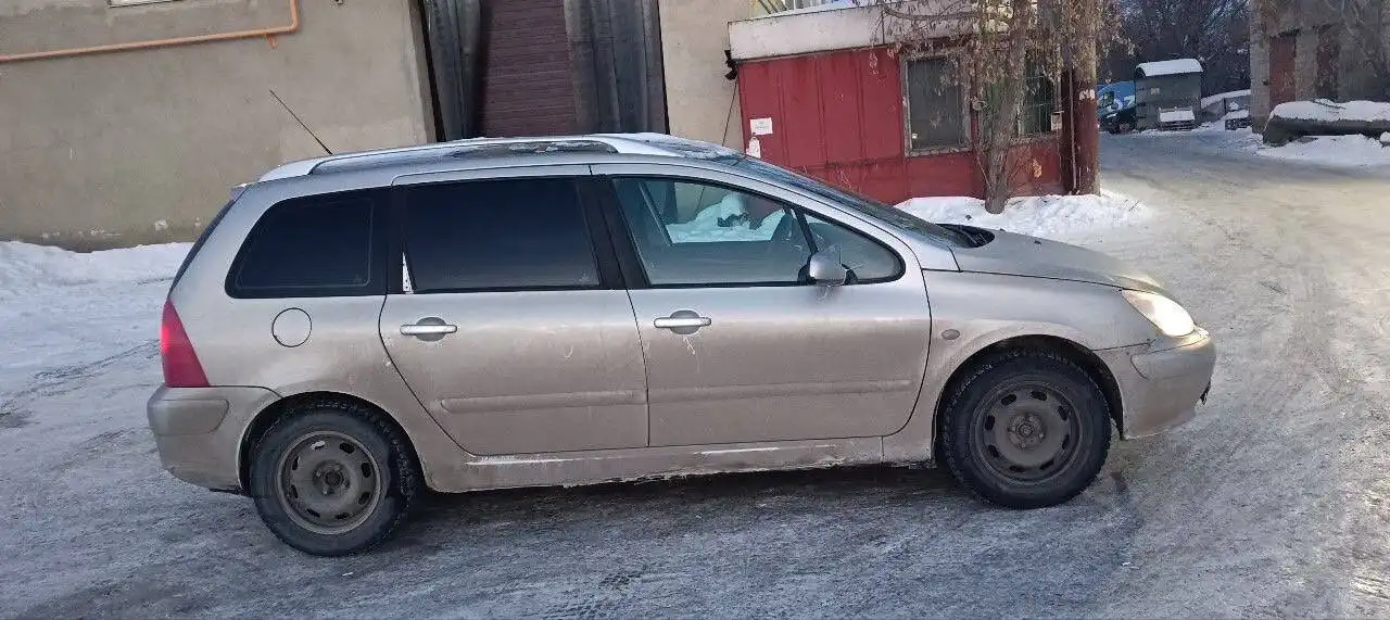 Продажа автомобиля ВАЗ 2107 2004 года - Легковые автомобили (Авто) в Челябинск