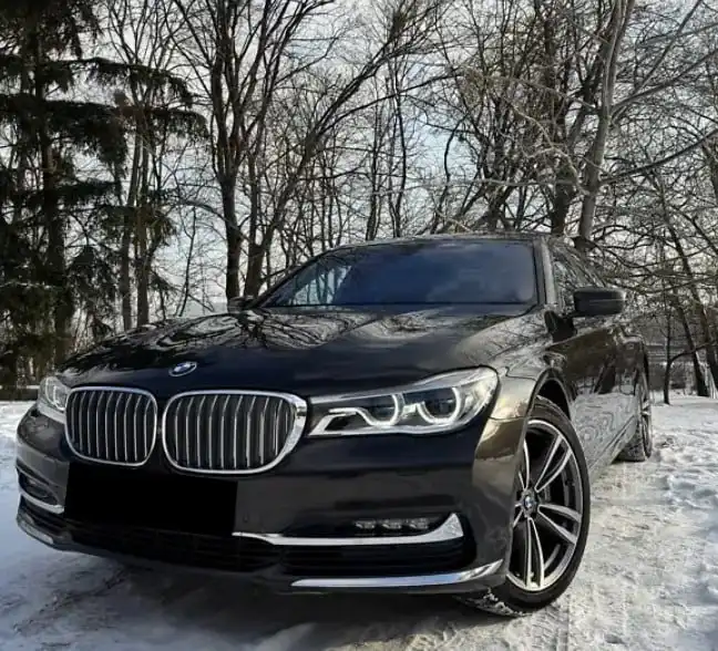 Продажа BMW 7 серии 2016 года с дизельным двигателем 3л и полным приводом - Легковые автомобили (Авто) в Казань