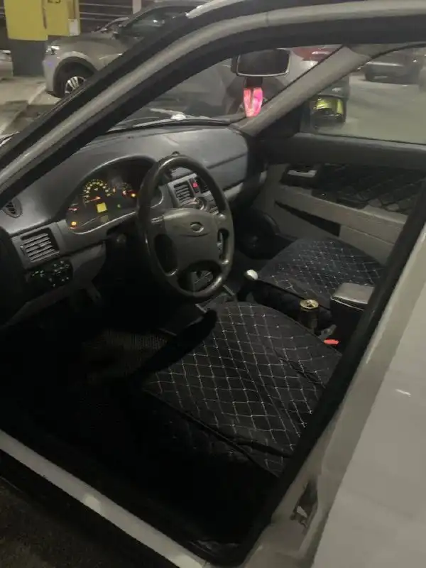 Продажа автомобиля 2011 года в Екатеринбурге - Легковые автомобили (Авто) в Екатеринбург