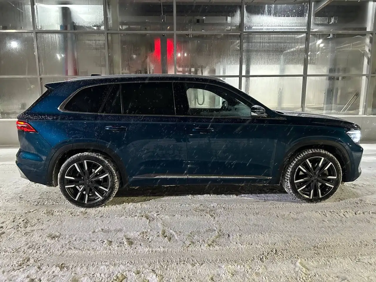 Продажа автомобиля Geely Monjaro 2023 года - Авто в Казань