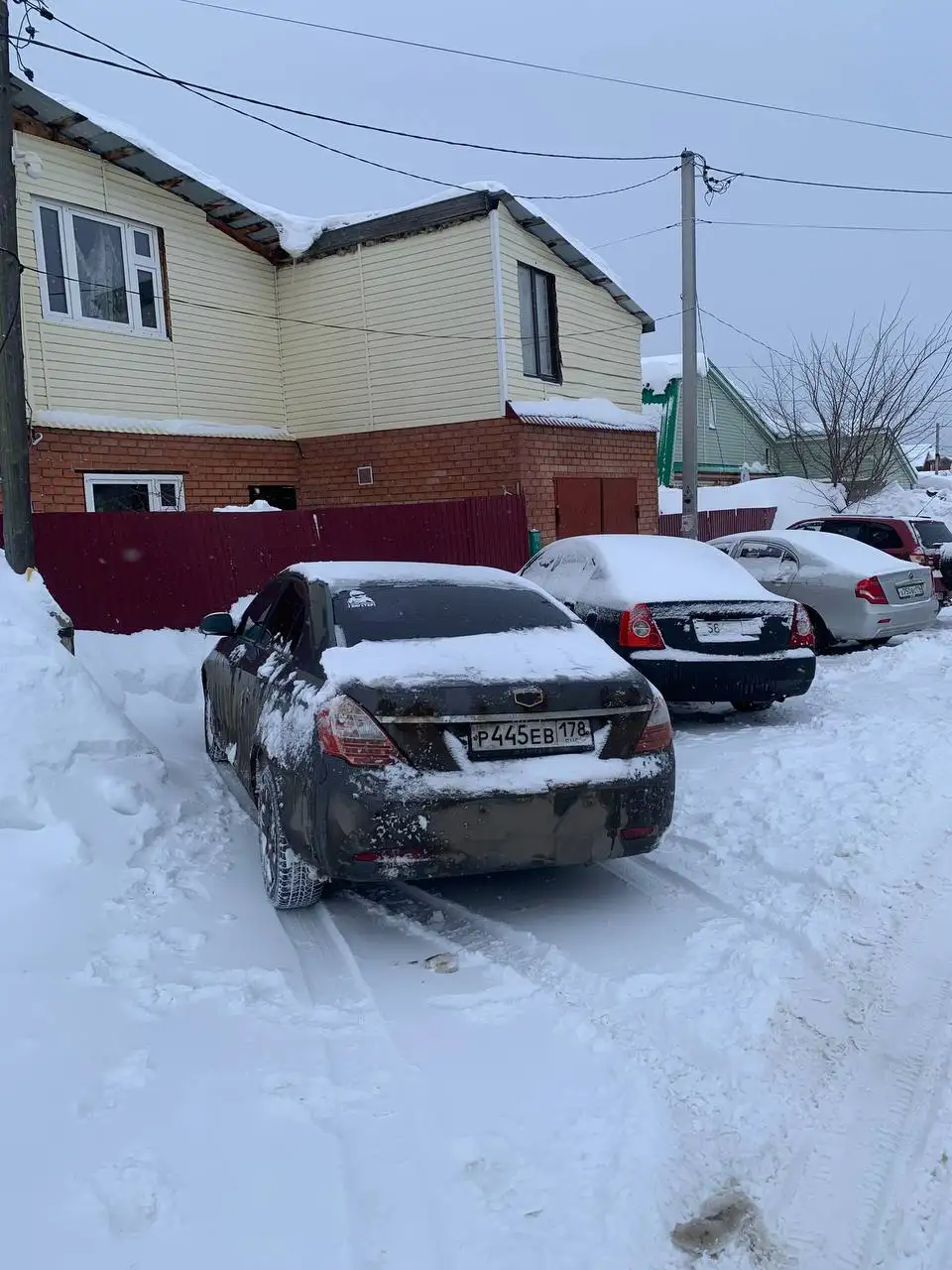 Продажа автомобиля Джили Эмгранд 2011 года - Легковые автомобили (Авто) в Казань