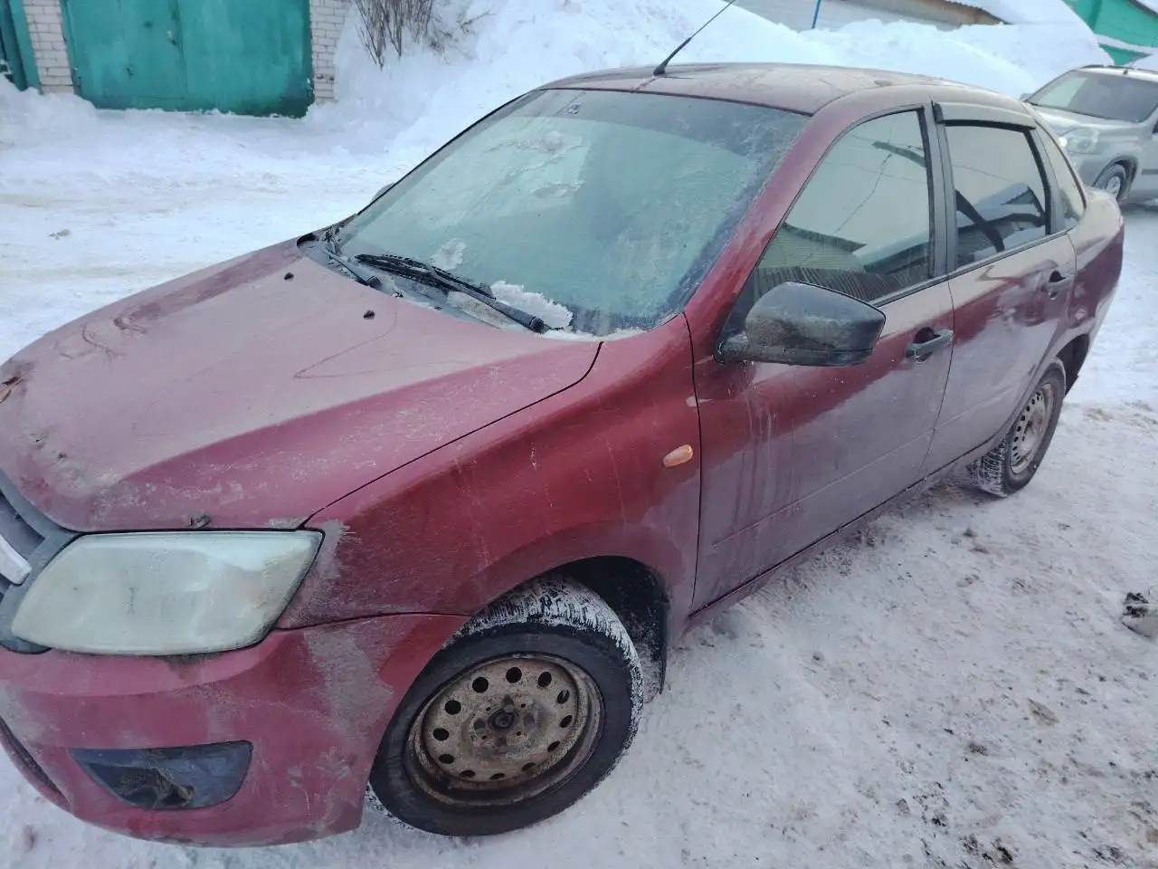 Лада Гранта 2016 года с повреждением двигателя - Легковые автомобили (Авто) в Зеленодольск